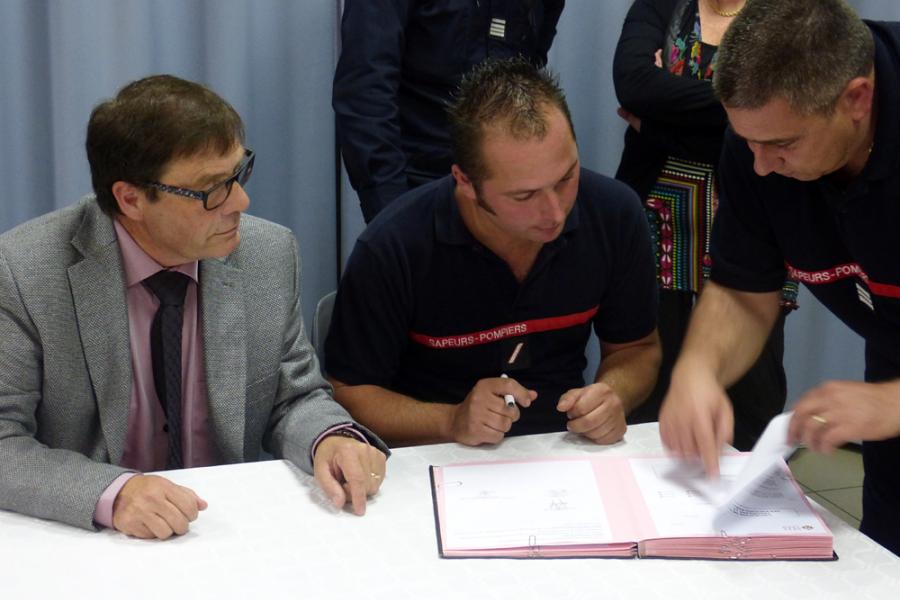 Signature d&#039;une nouvelle convention au centre de secours de Dourgne