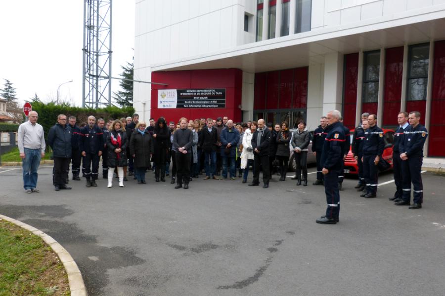 Hommage aux victimes de l&#039;attentat commis à Paris
