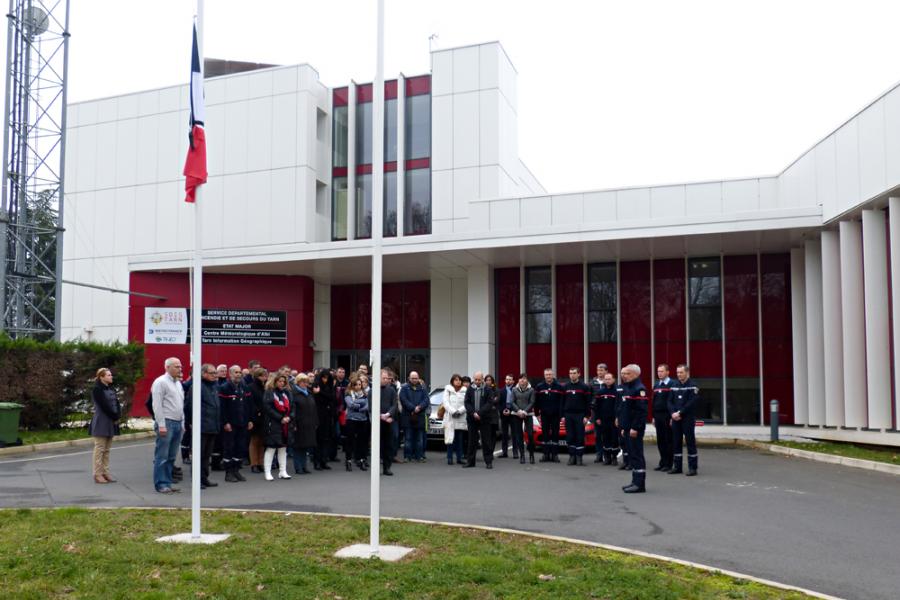 Hommage aux victimes de l&#039;attentat commis à Paris