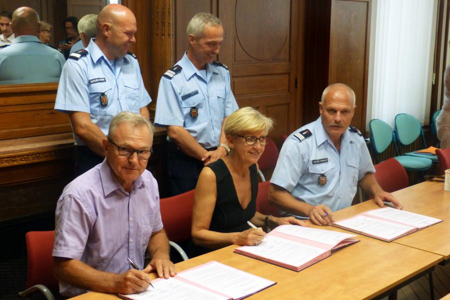 Signature de convention entre l&#039;éducation nationale, le SDIS et l&#039;UD des sapeurs-pompiers du Tarn