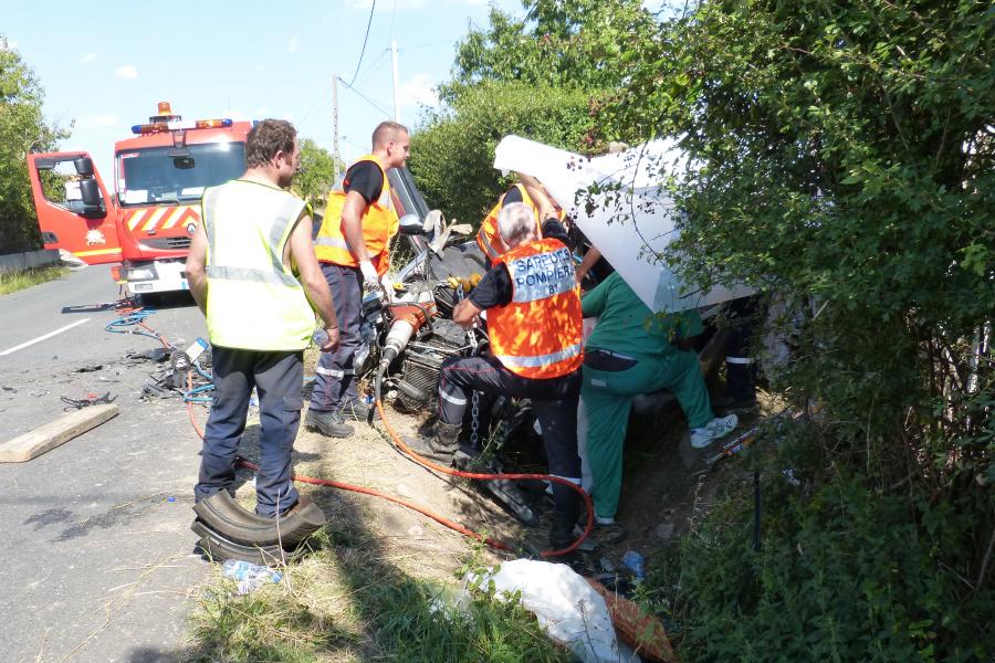 Accident de la circulation entre trois véhicules sur la commune d&#039;Arthès