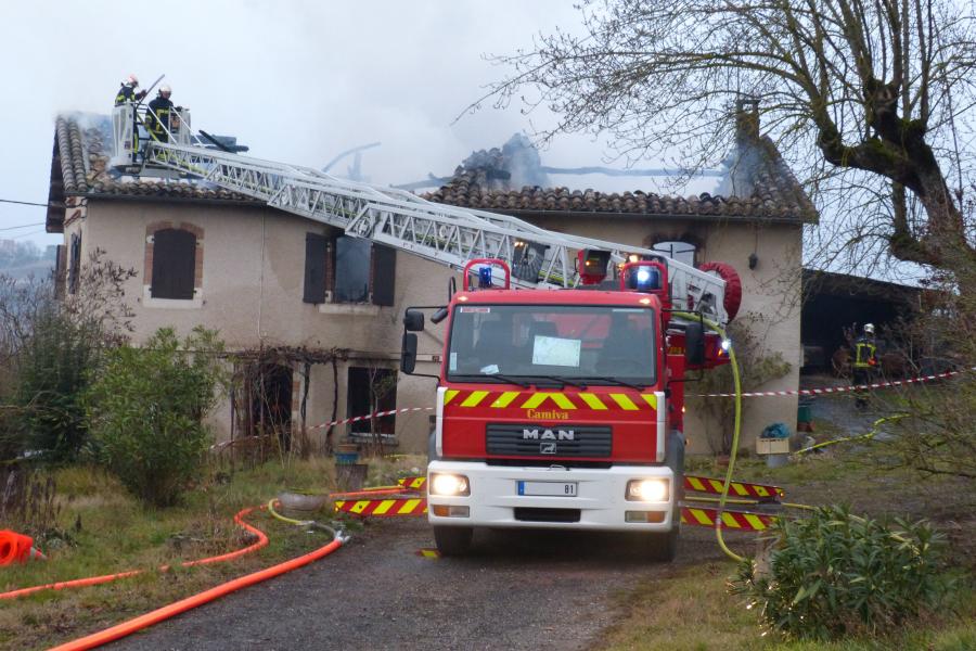 Feu d&#039;habitation sur la commune de Castelnau-de-Lévis