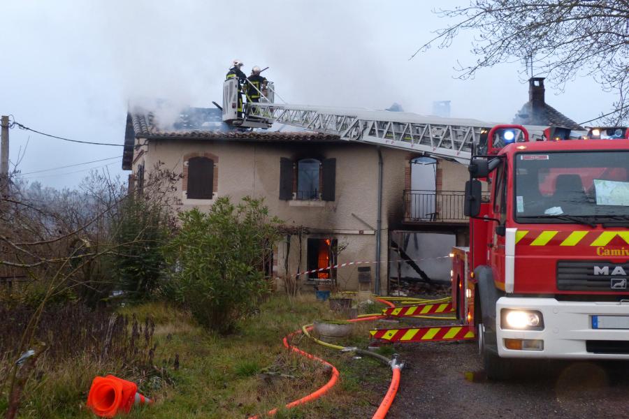 Feu d&#039;habitation sur la commune de Castelnau-de-Lévis