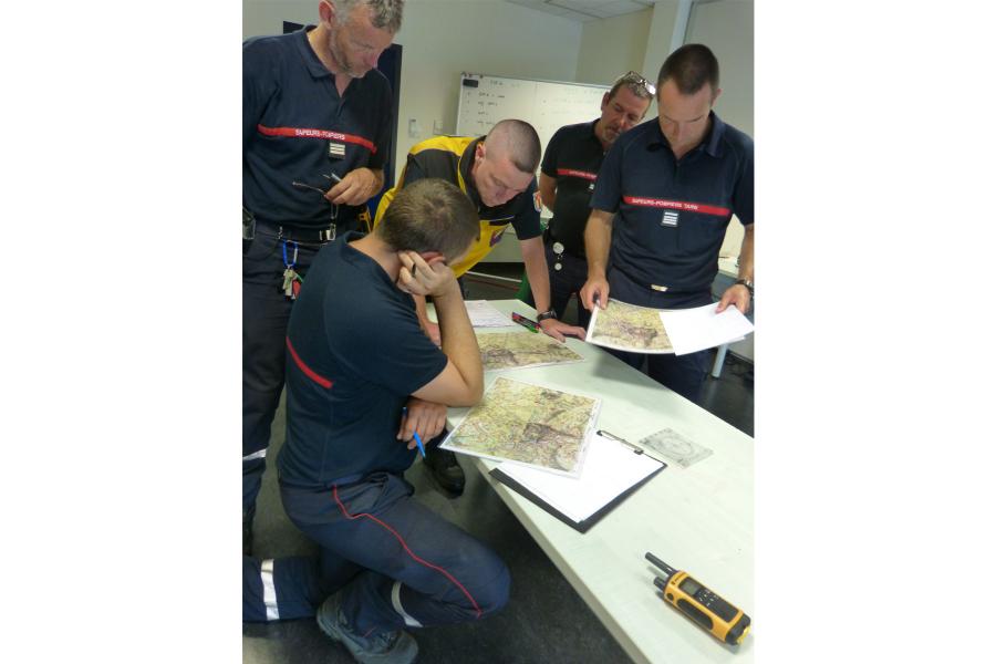 Les sapeurs-pompiers du Tarn se forment aux risques Feux de Forêts grâce à un simulateur