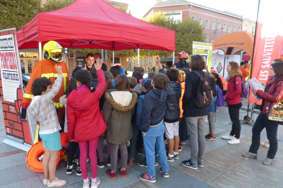 Participation du SDIS au village de la sécurité routière.