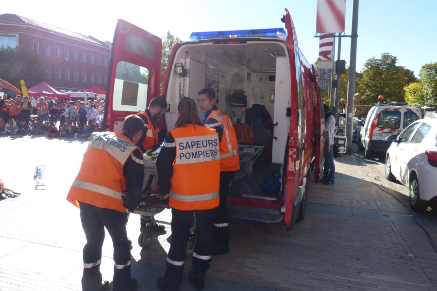 Participation du SDIS au village de la sécurité routière.