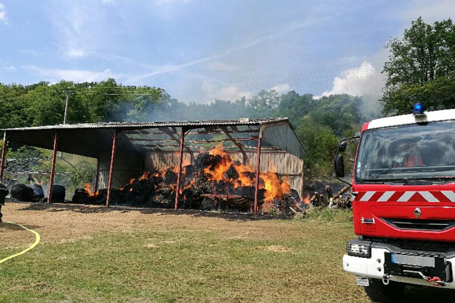 Feu de hangar agricole sur la commune de Milhars