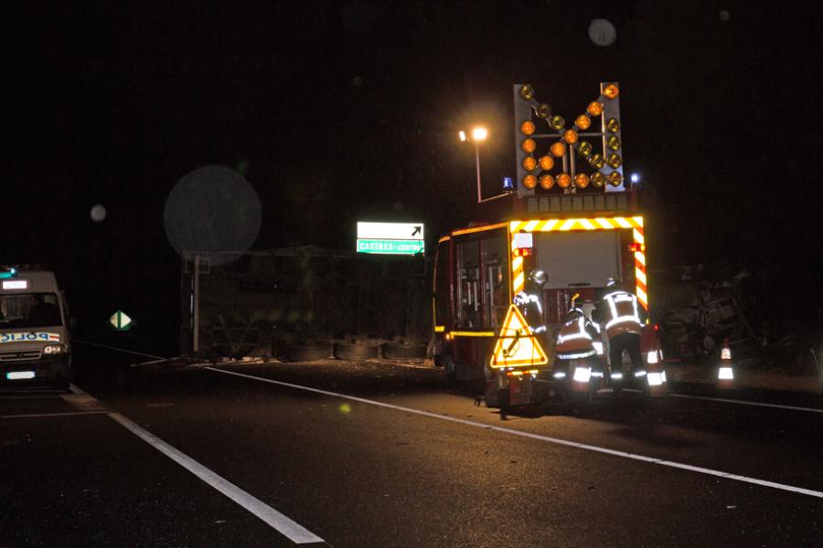 Violent accident entre deux poids lourds et une voiture à Castres