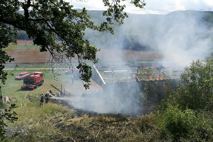 Feu de hangar agricole sur la commune de Milhars